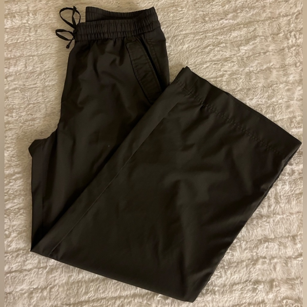 Old Navy High Waisted StretchTech Wide Leg Cargo Pants